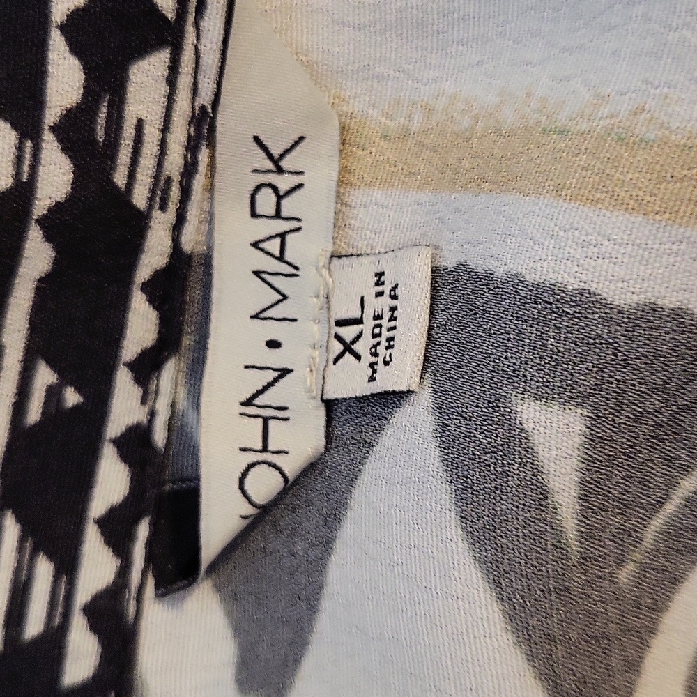 John Mark Geometric Pattern Open Kimono - Picture 6 of 9